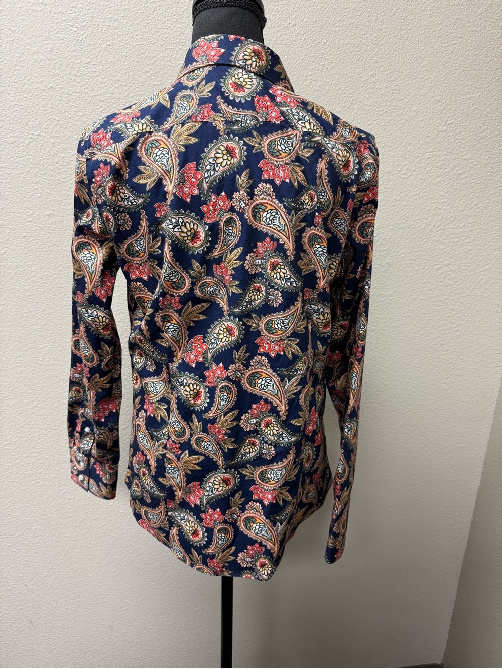 Lands End Navy Paisley Button Down Shirt Womens Size 8 Long Sleeve Top - Picture 5 of 8